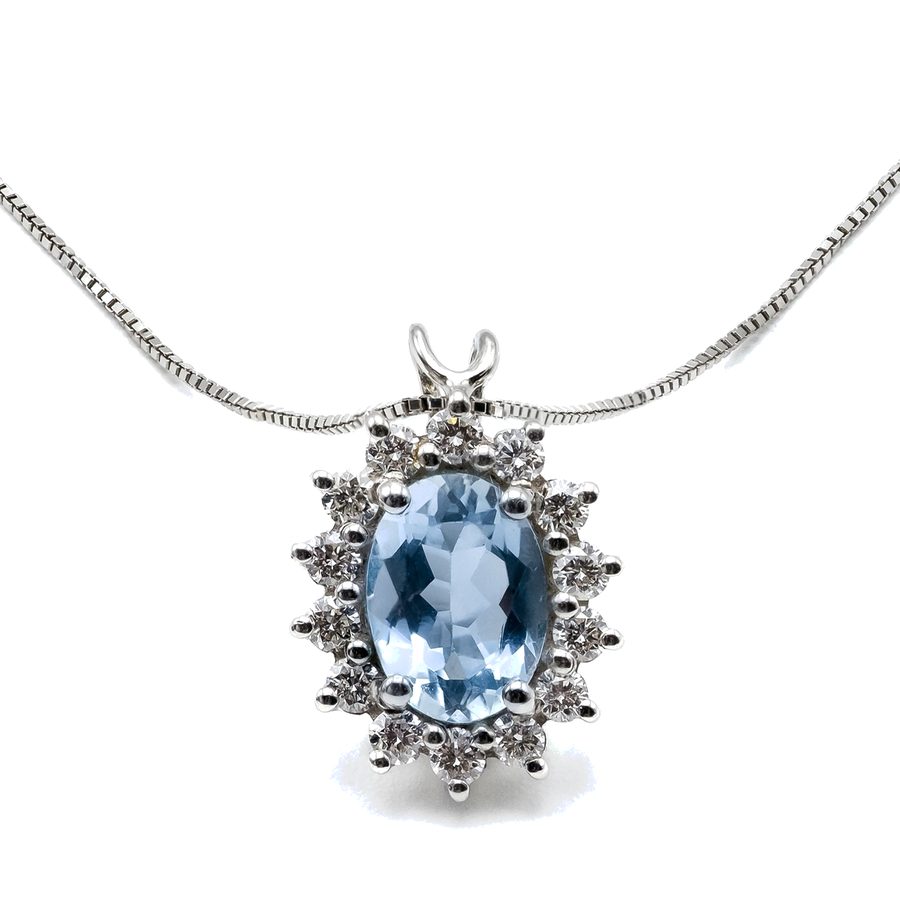 Pendente acquamarina – Acquamarina ovale con contorno di diamanti.