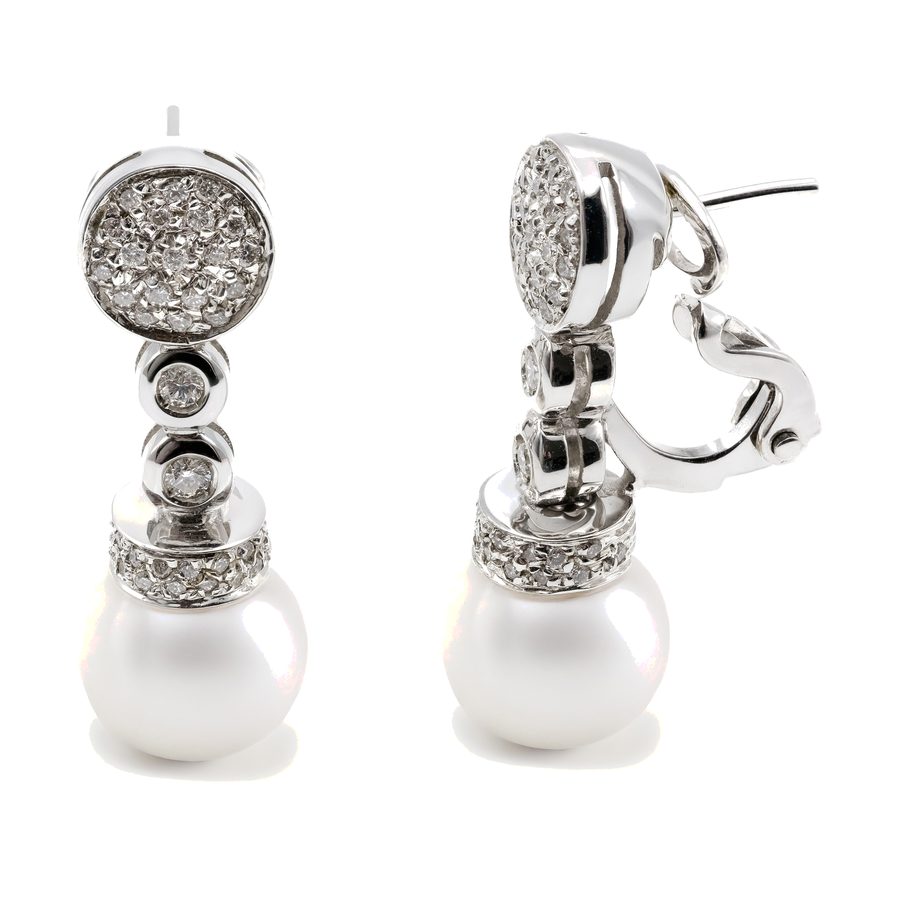 Perle pendenti – Perle con pavé e punti luce di diamanti.